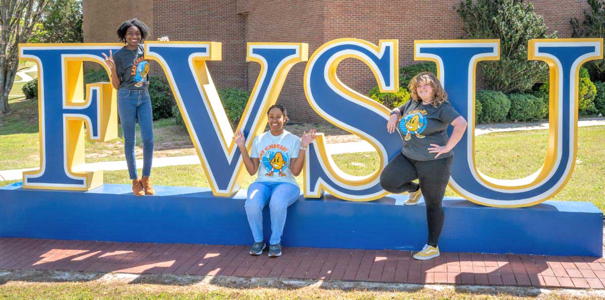 Group photo on Fort Valley State University's campus.
