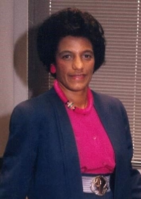 Dr. Velma Blackwell headshot