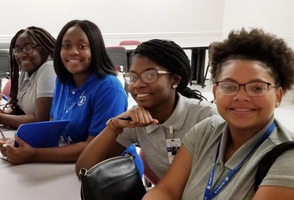 Natchez Early College Academy scholars