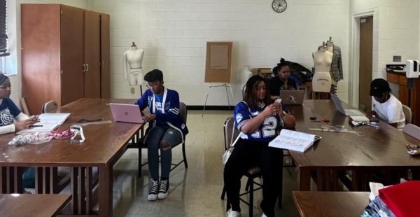 Fashion students working.