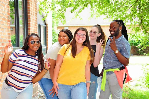 High school students take a break from USDA-APHIS activities during the AgDiscovery summer program.