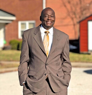 Dr. Johnnie Westbrook headshot