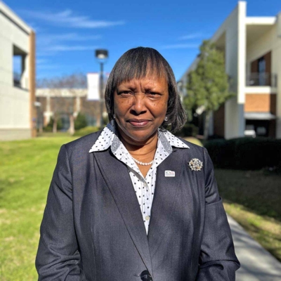 Sharon Wade-Byrd headshot