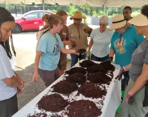 Group mixing soil.